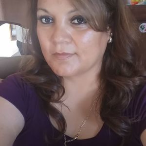 Meet your Posher, Elvira